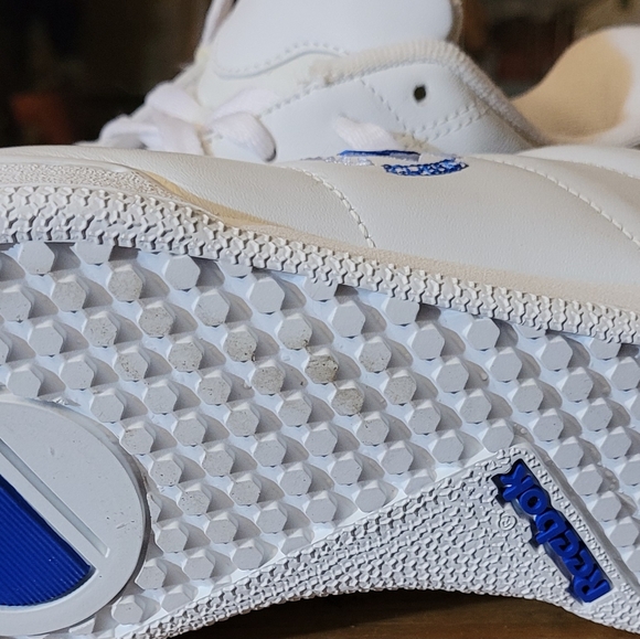 Reebok Classic Sneakers - Picture 13 of 14